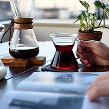 Load image into Gallery viewer, Chemex Classic Series, Pour-over Glass Coffeemaker, 8-Cup - Exclusive Packaging